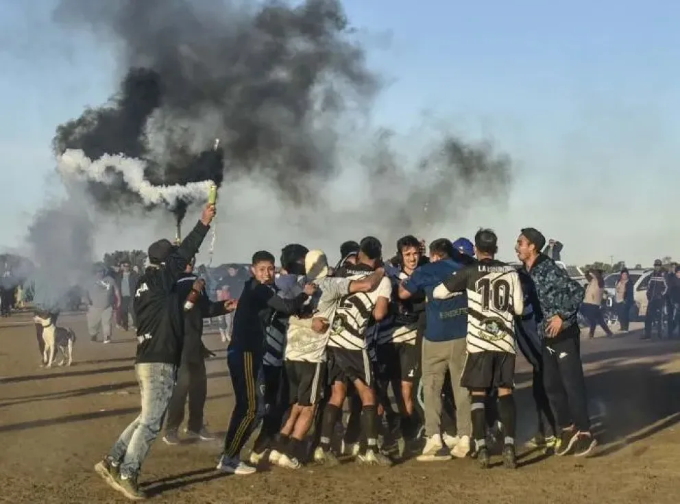 Fabián Curapil analizó el campeonato de La Esquina: “esta vez nos tocó una cuota de suerte”