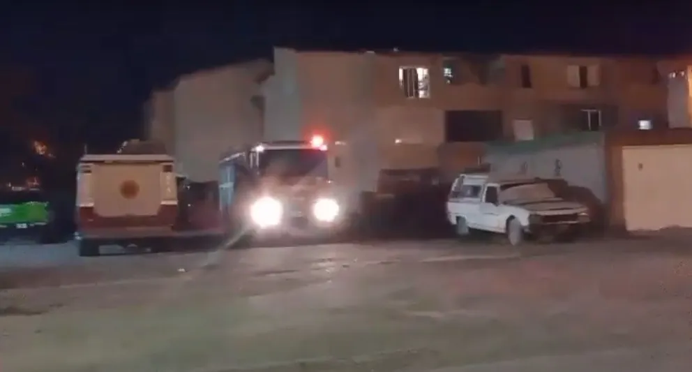 Video: se les volaron los techos a tres familias y fueron asistidas por la Municipalidad