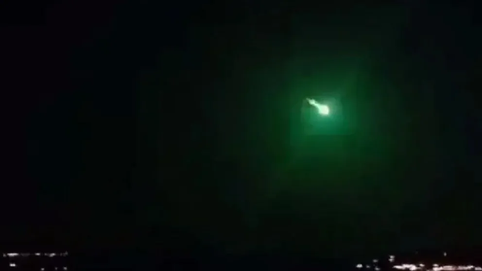 Caída impactante: un meteorito ilumina el cielo de Turquía 