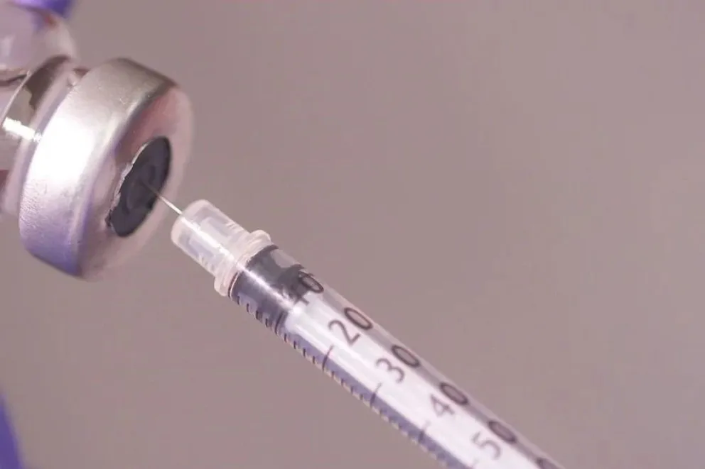 ANMAT prohíbe la venta de un producto dermatológico por irregularidades en su inscripción