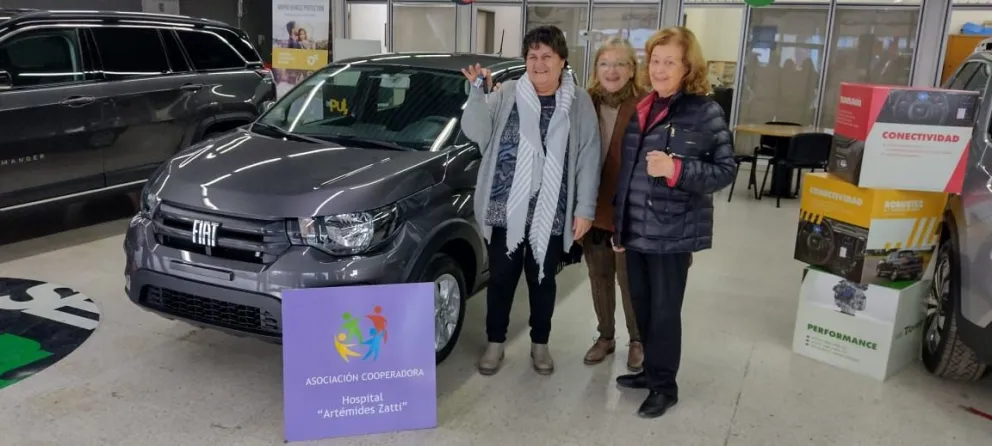 Una ex trabajadora del nosocomio compró una rifa para colaborar y se llevó un Mobi