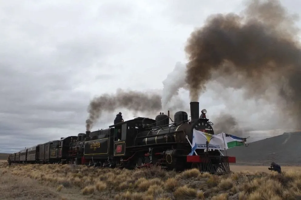 La Trochita vuelve a surcar la Patagonia: conoce los precios