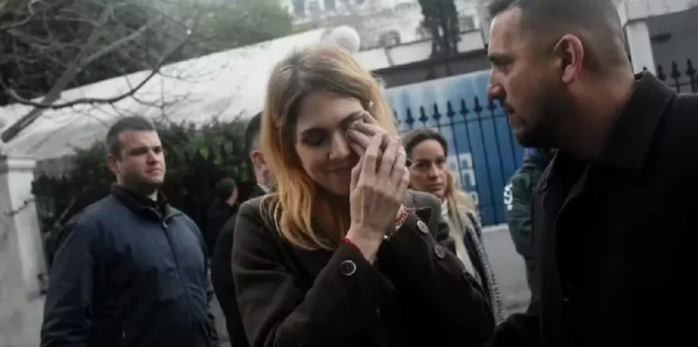 Terrible: rociaron con nafta a Lilia Lemoine, candidata a diputada de La Libertad Avanza 
