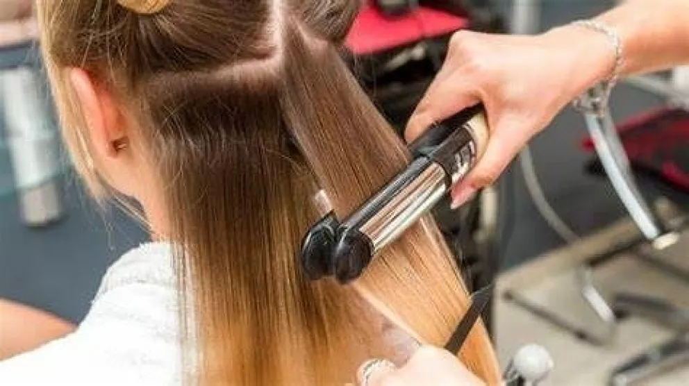 La ANMAT prohibió la venta de una serie productos para alisar el pelo por contener sustancias dañinas