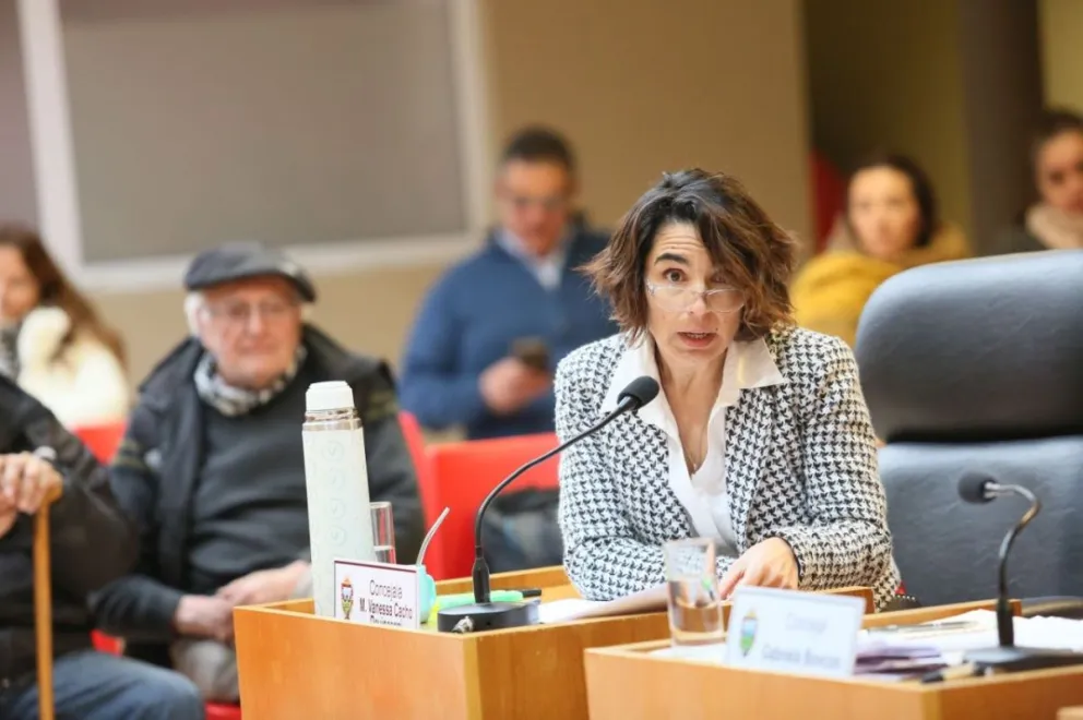 Vanessa Cacho Devincenzi no acompañó el presupuesto ni las actualizaciones tarifarias propuestas para Viedma 