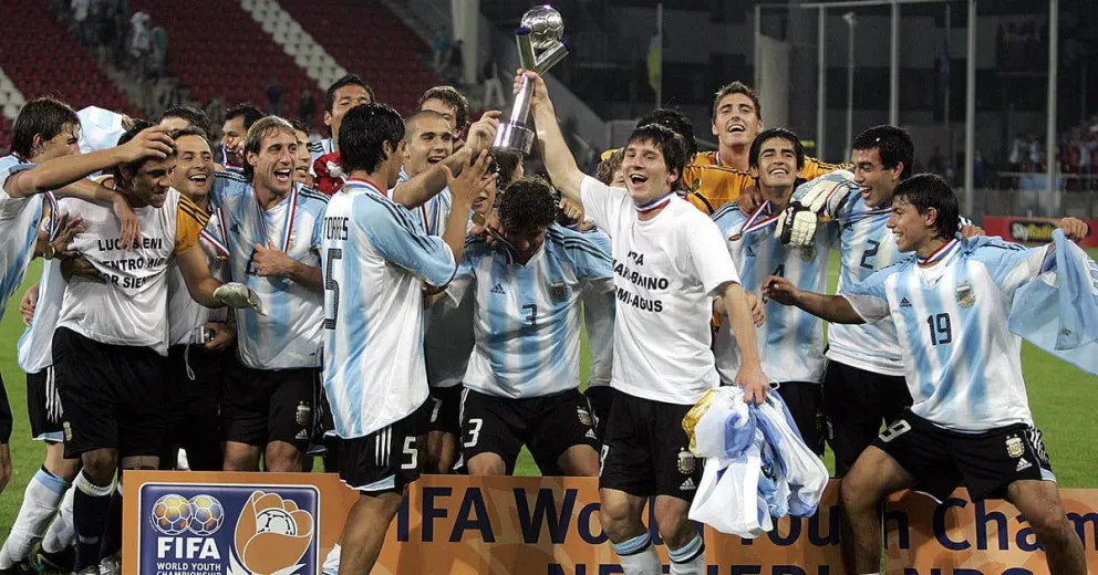 Fue campeón mundial con Messi y hoy atajó un penal en Viedma