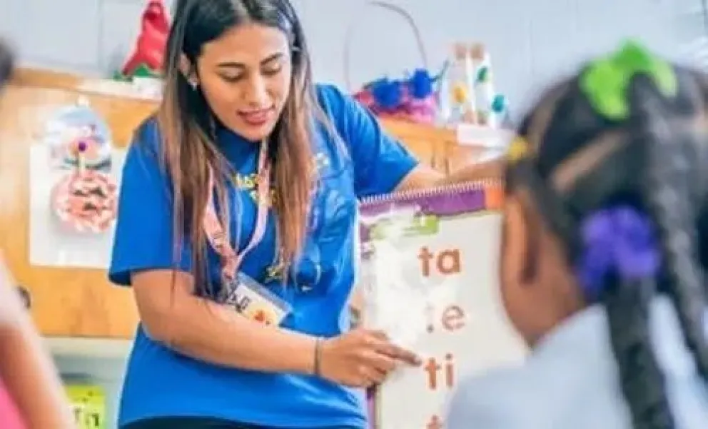 Estados Unidos busca docentes argentinos: qué requisitos piden y cómo postularse