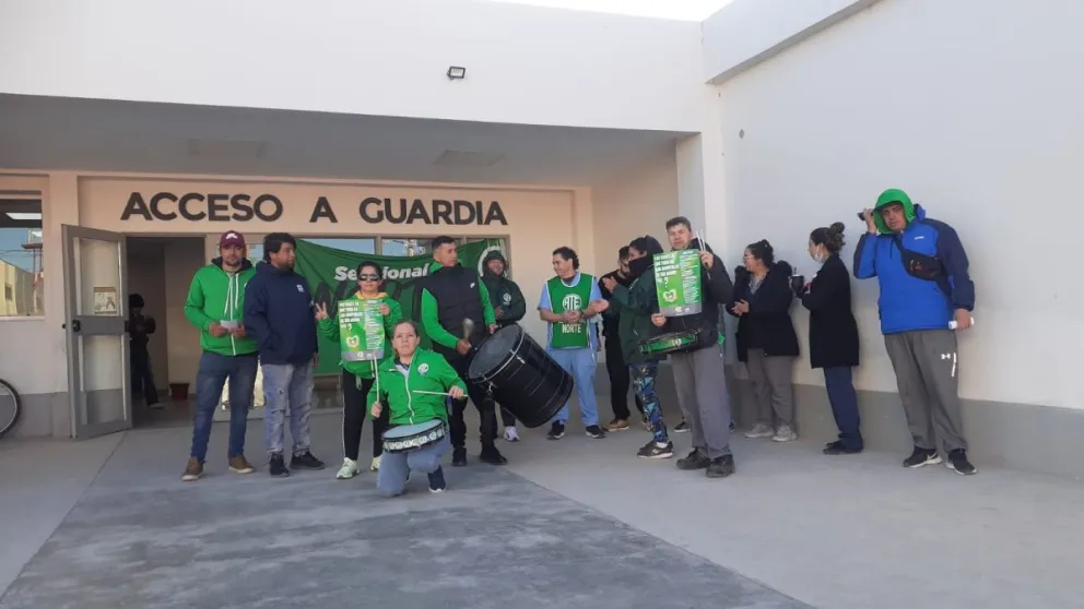  ATE agudiza las medidas de fuerza en los hospitales de Río Negro: salarios y precariedad laboral 