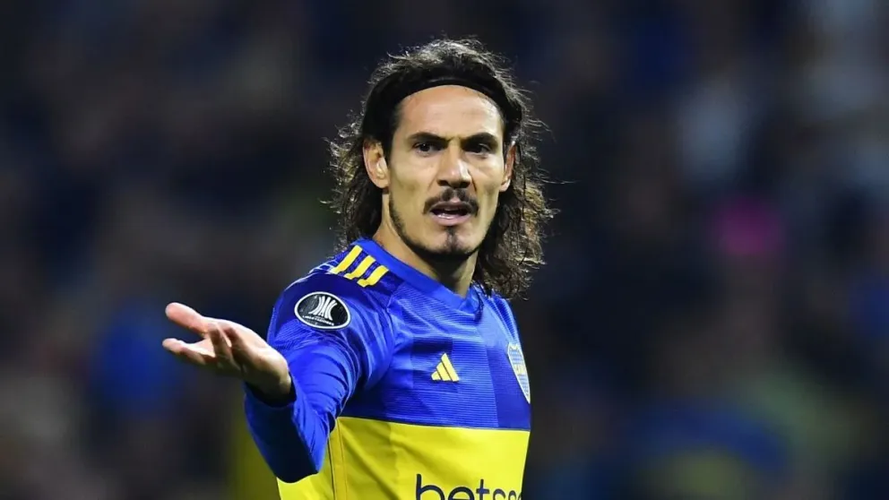 Cavani no está en los planes de Almirón de cara al partido contra Defensa y Justicia