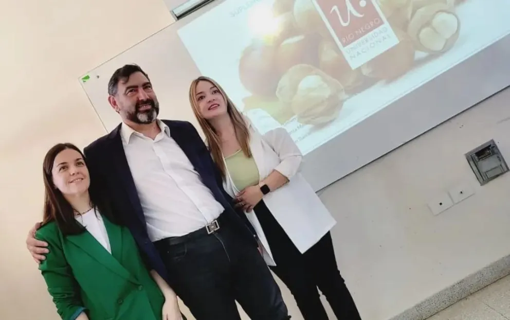 Primeras egresadas en Nutrición crean un suplemento innovador para adultos mayores