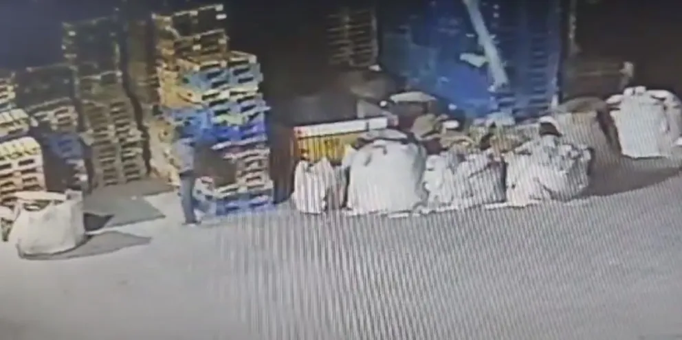 El incendio en Diarco fue intencional: el video donde se ve al autor
