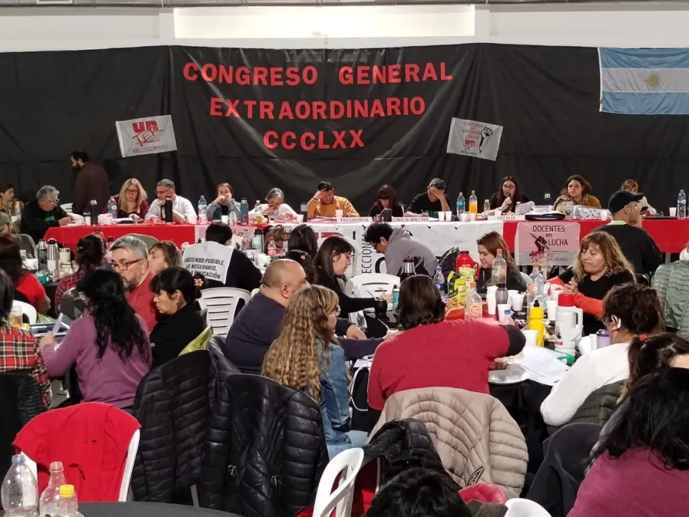 Unter aceptó la propuesta salarial pero con condicionamientos