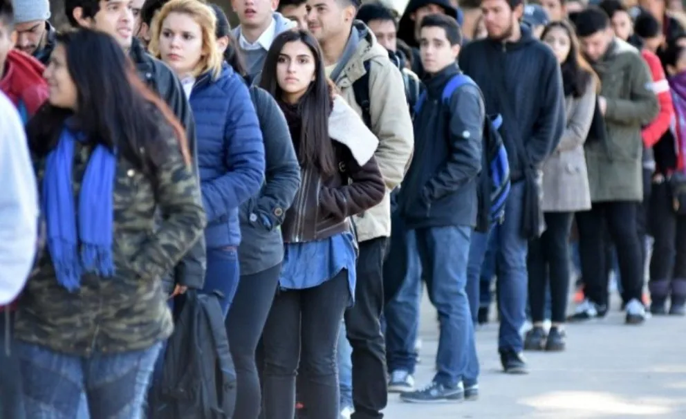 El desempleo se redujo al 6,2% en el segundo trimestre del año