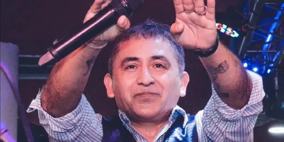 Fatal accidente: el cantante tropical Huguito Flores murió junto a su esposa y cuñado