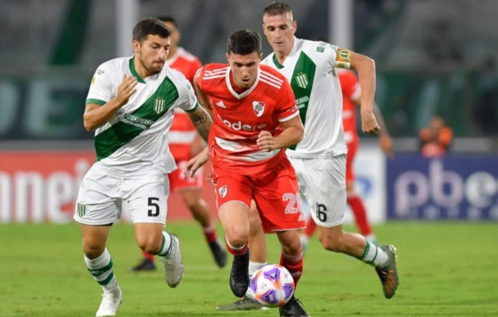 River visita a Banfield por la Copa de la Liga: horario, por dónde verlo y formaciones