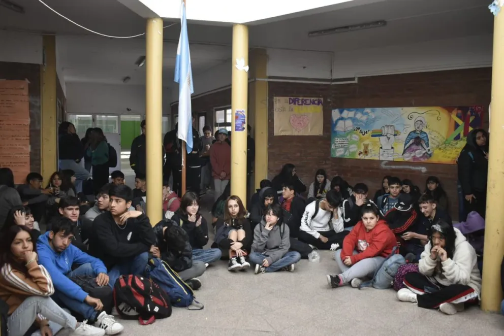 Abordaje de la Comisaría de la Familia de Viedma ante casos de violencia escolar 