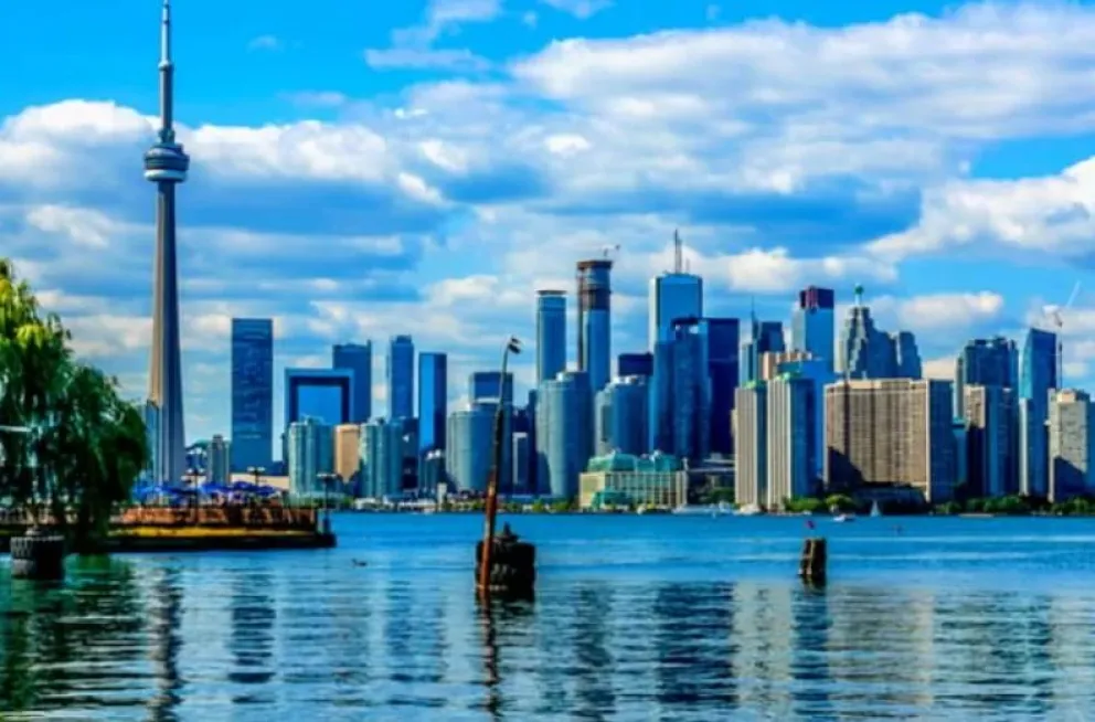 Canadá ofrece trabajos con sueldos de u$s 28.000 y beneficios para argentinos