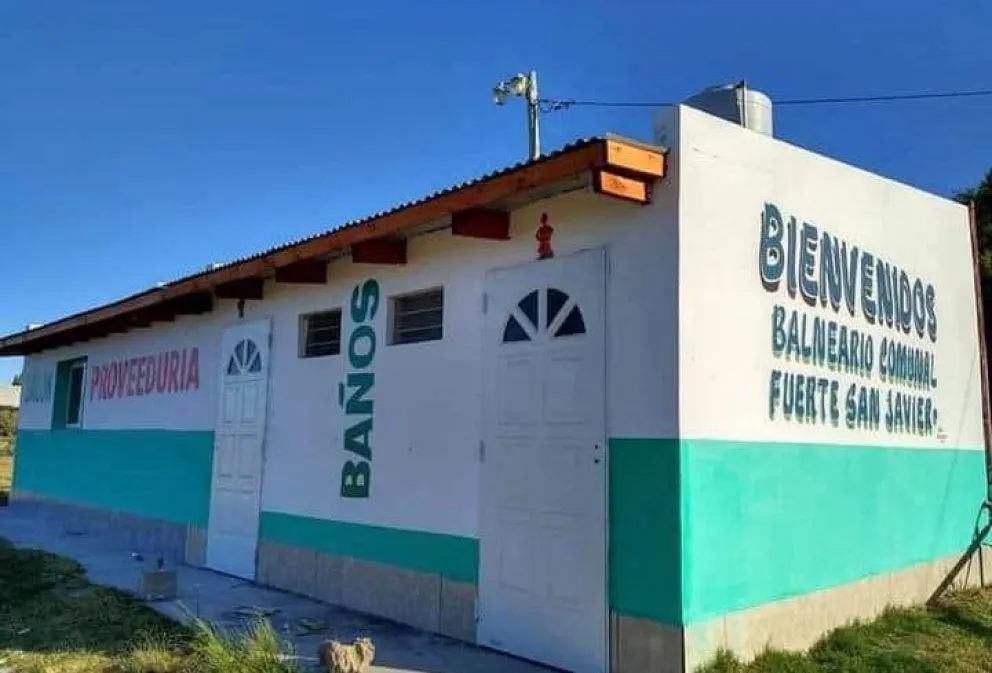 Convocan a licitación pública  para la concesión de la proveeduría y sanitarios del Balneario Comunal