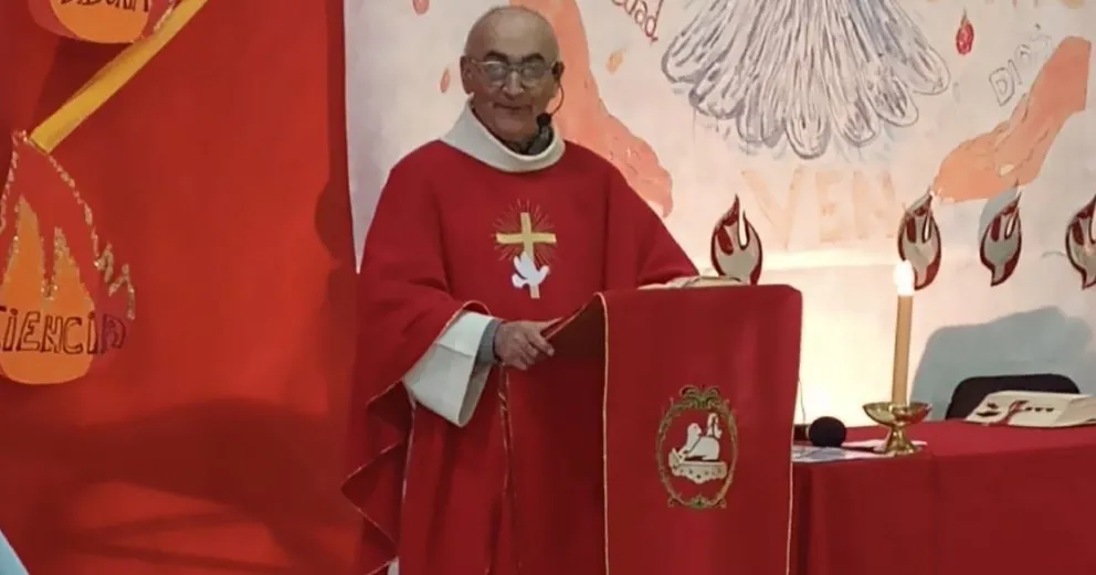 El cura párroco habló de los Hogares de Cristo y la función que cumplen. 