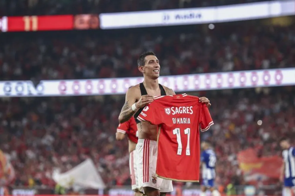 Di María le dio la victoria a Benfica en el clásico ante Porto