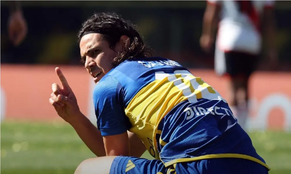 ¿Error al trazar las líneas?: Por qué el gol de Cavani estuvo mal anulado