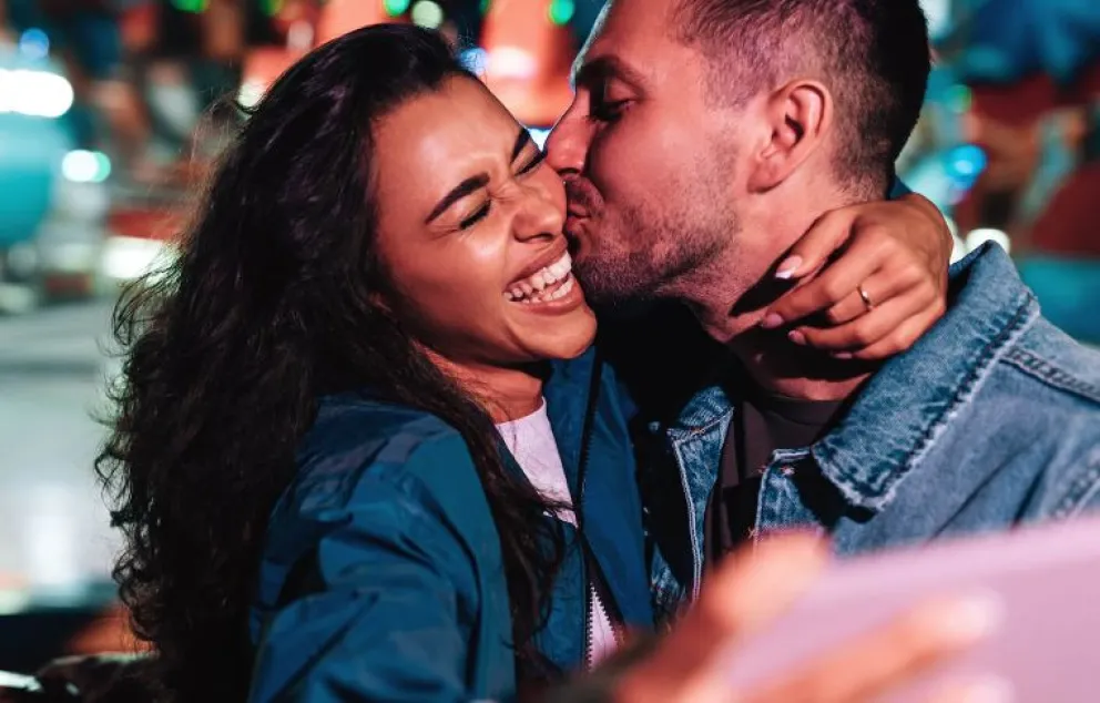 Cómo son los signos del zodiaco cuando están solteros y cuando están en pareja 