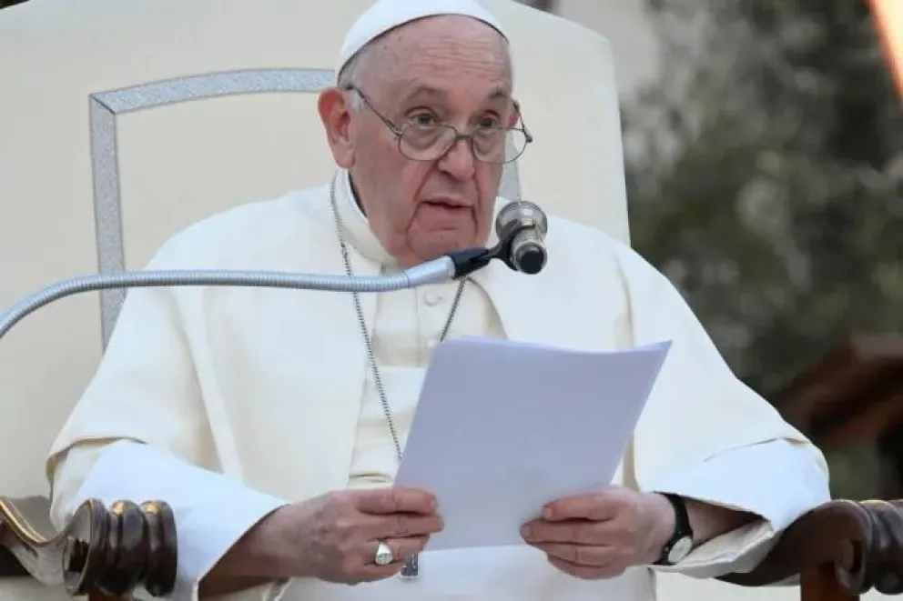 El Papa Francisco deja abierta la posibilidad de casar a parejas del mismo sexo