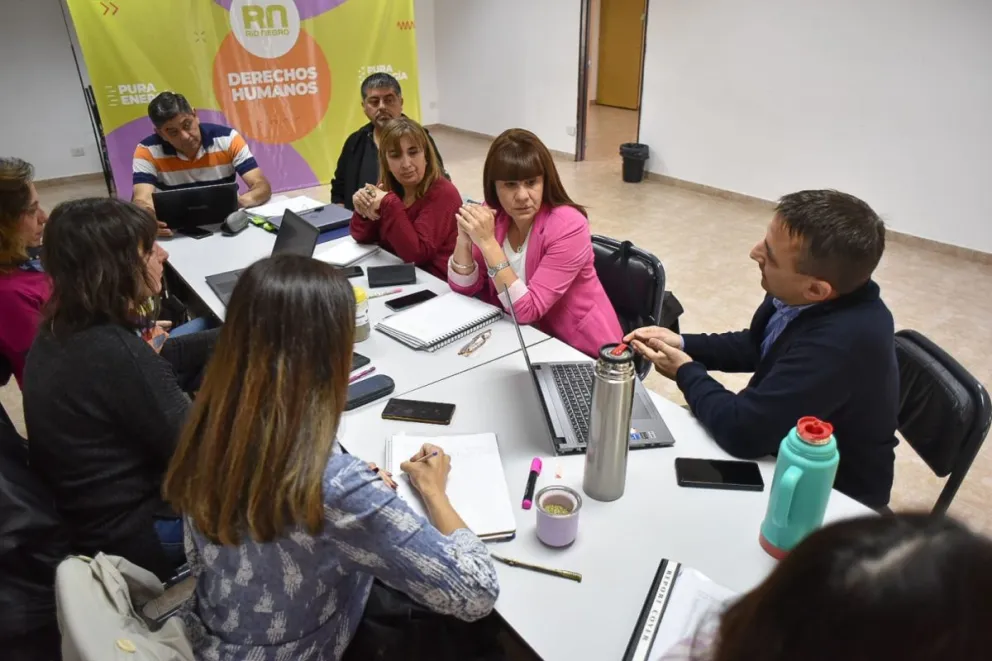 Escuelas primarias de jornada simple de Río Negro contarán con hora taller