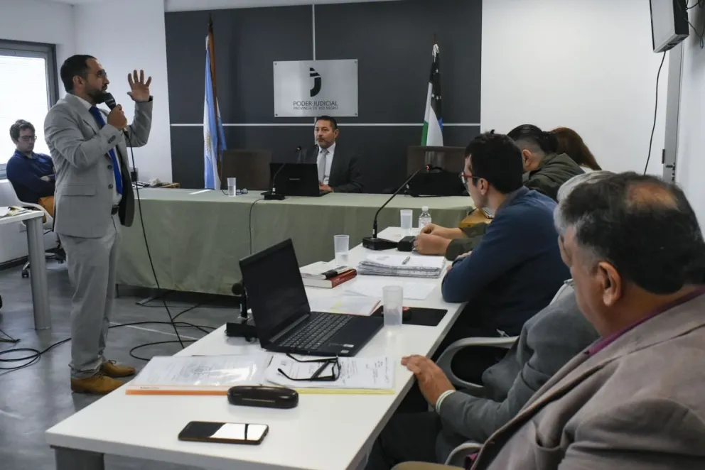 Impugnan el perdón con que beneficiaron a jefes policiales que debían controlar el curso