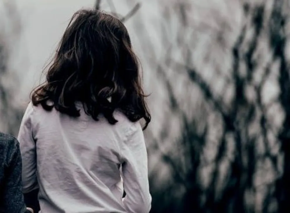 Una nena que perdió a su madre por femicidio fue adoptada por sus tíos: el emotivo caso de resiliencia 