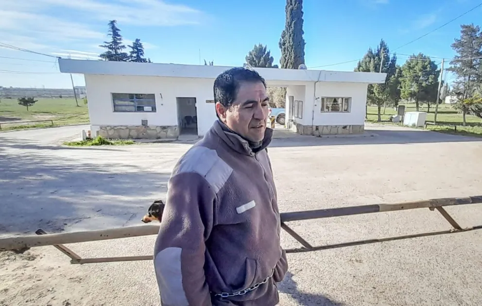 Por temor a caer preso Roberto Parra dejó la protesta frente a la Unidad Federal 12