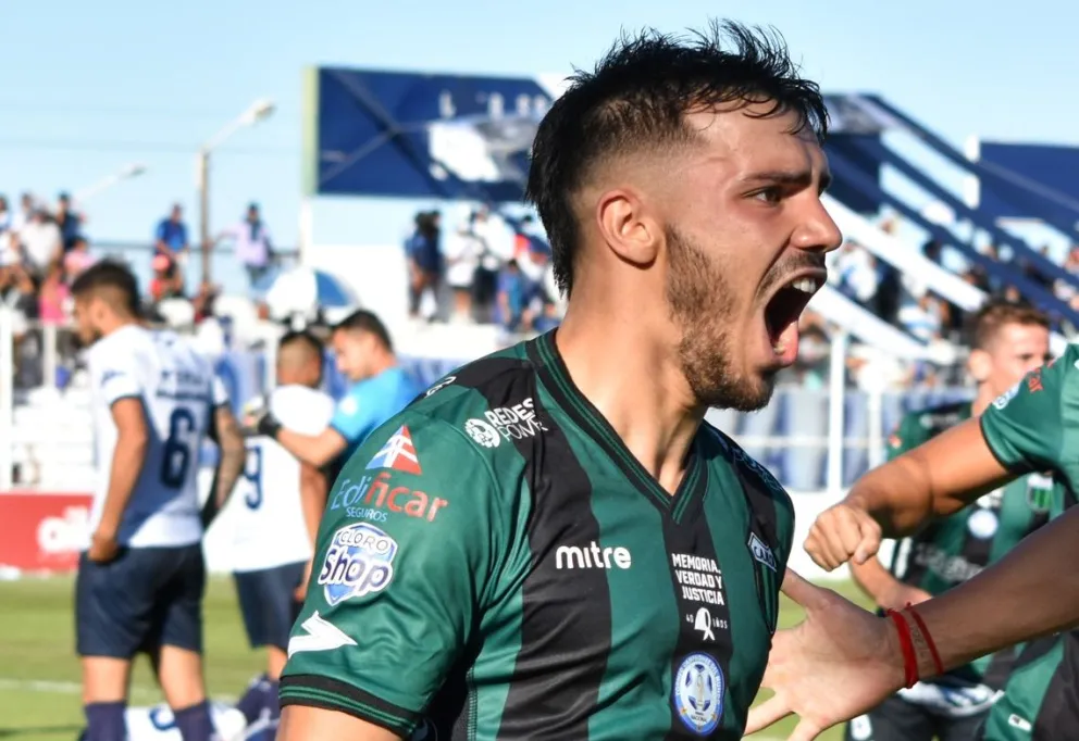 Juan Manuel Fedorco se mostró emocionado en la victoria de Nueva Chicago: ¿arma las valijas?