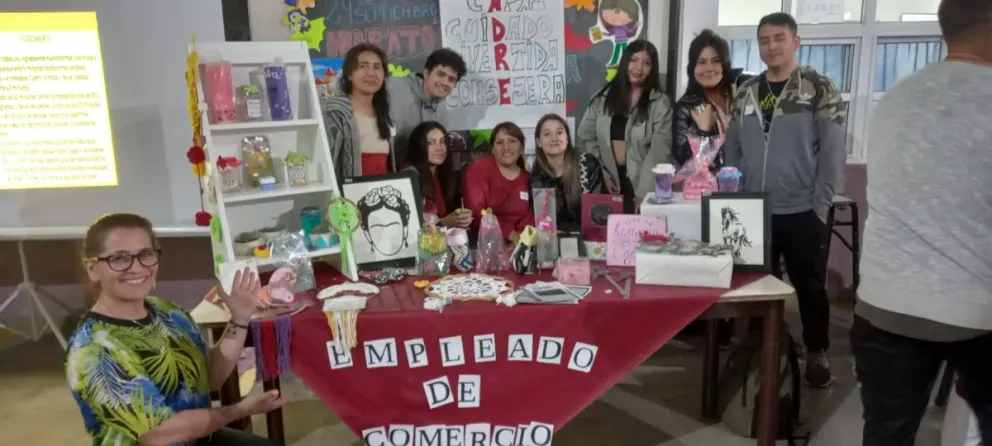 Alumnas y alumnos de la Escuela de Oficios mostraron sus trabajos a la comunidad