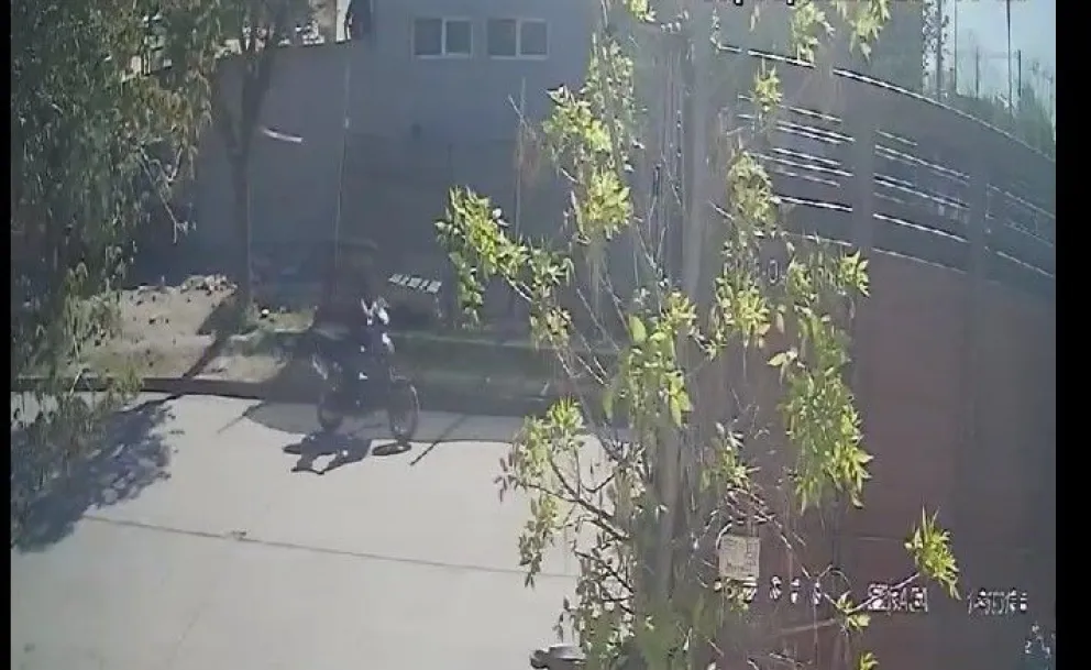 Fingió estar interesado en una carrera universitaria y se robó una moto de la UPSO