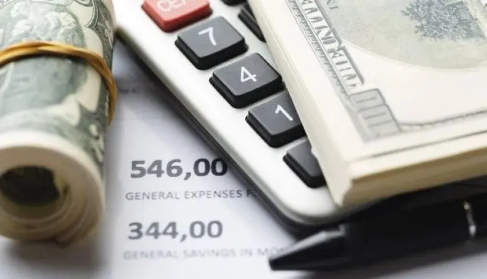 El dólar blue alcanza cifras históricas: ¿Cuánto se puede ganar con el dólar puré? 