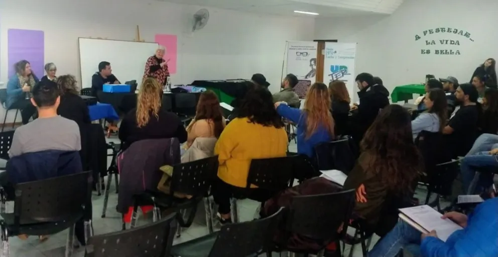 Entrenaron a docentes sobre conflictos en el aula y cómo poner freno