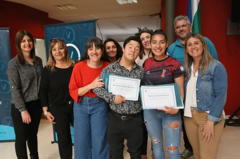 "Quienes participaron en los Juegos Evita de las escuelas municipales son nuestro orgullo viedmense"