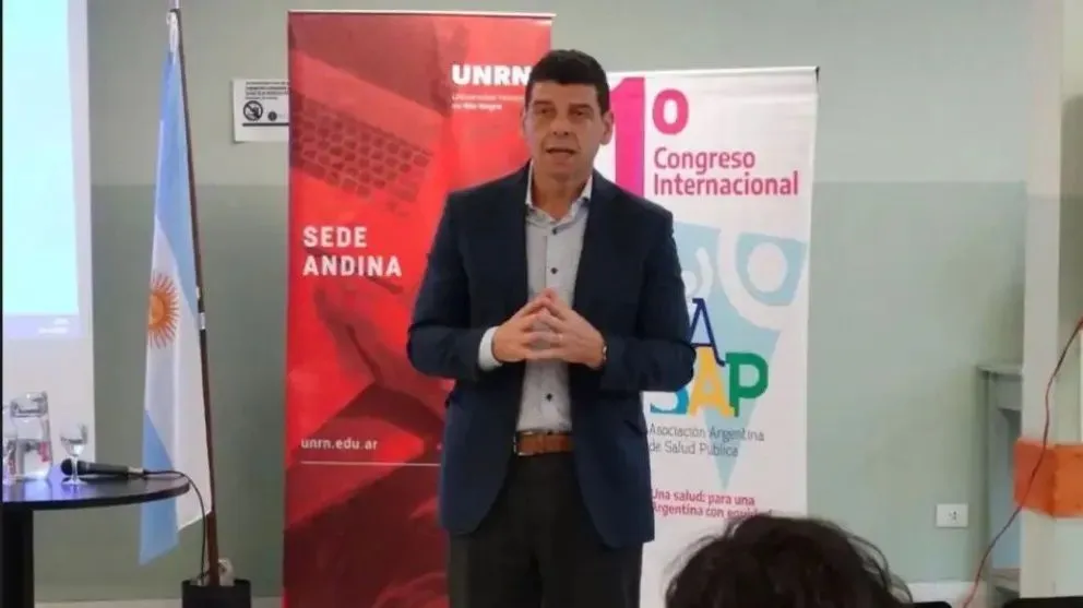 “Ni siquiera en Inglaterra funcionó el sistema de váucher para financiar la Salud”