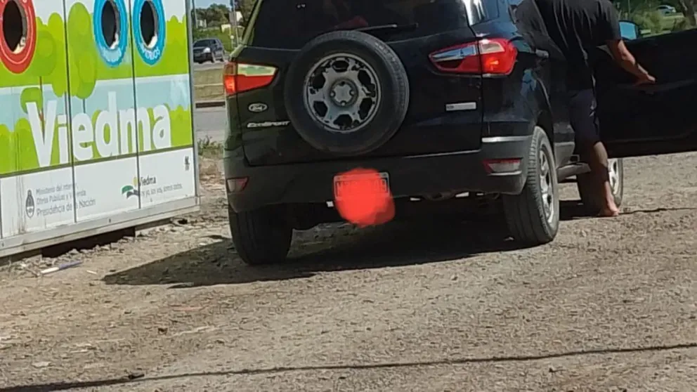Vecinos tirando basura son encontrados in fraganti y serán multados 