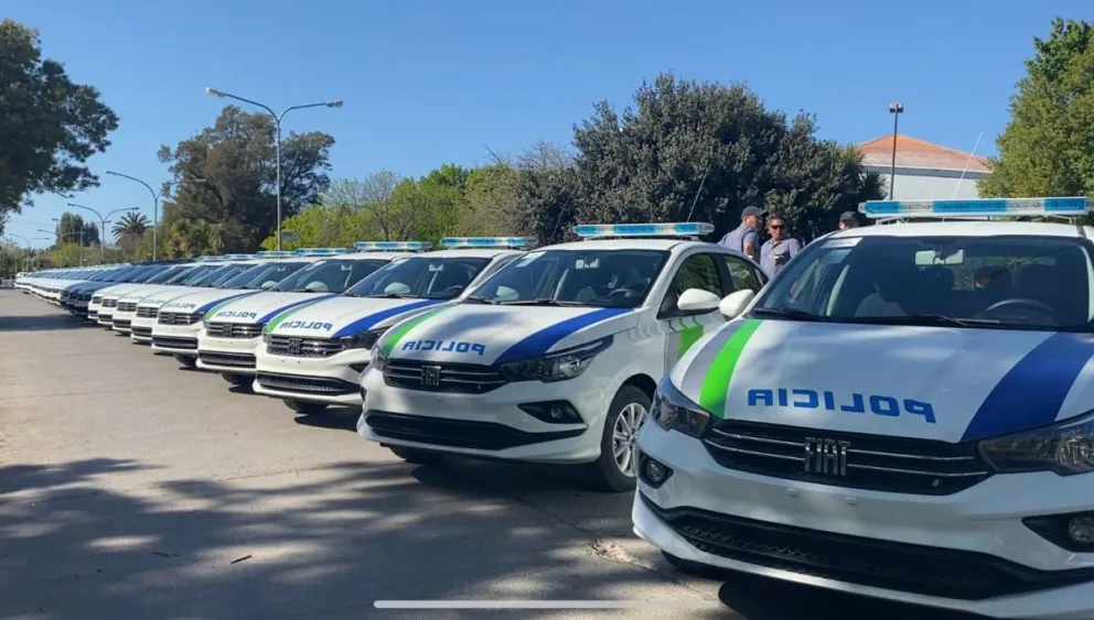 Se entregaron nuevos móviles para la Policía, con un gran impacto para Viedma