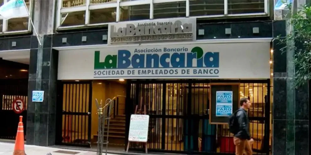 Paro bancario afectará a tres entidades antes de las elecciones