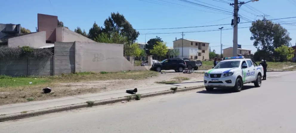 Una cinematográfica persecución a dos motochorros terminó en un accidente vial