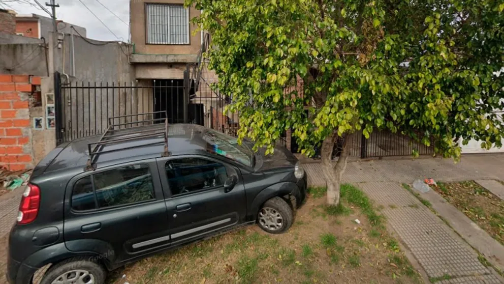 Detuvieron a un hombre que roció con nafta e intentó quemar a su exesposa e hija