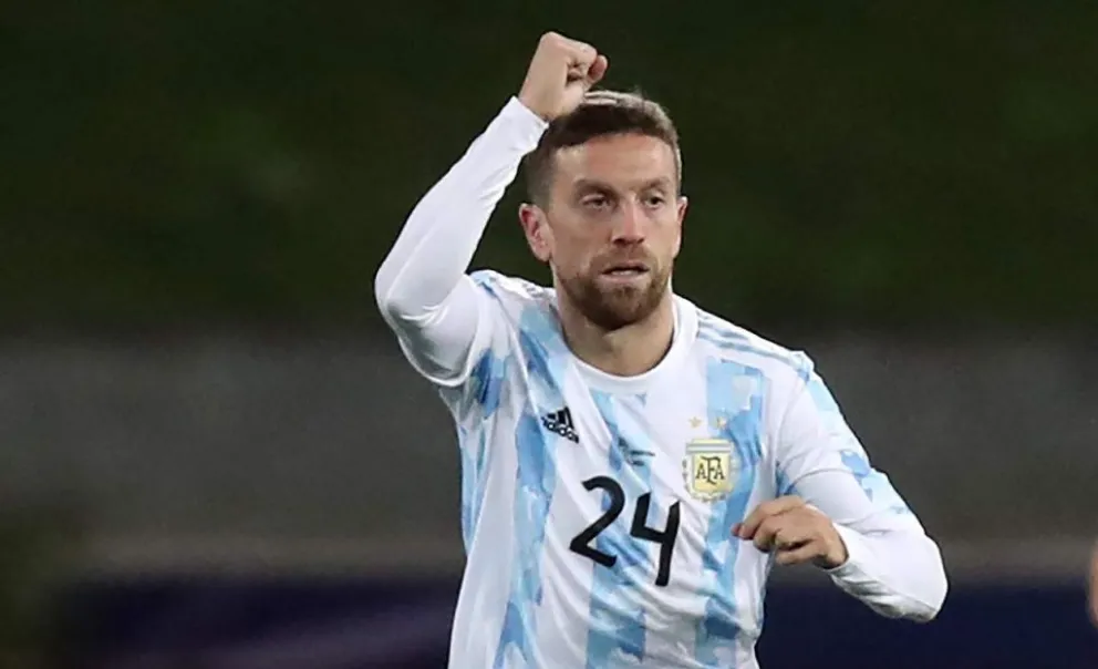 Bombazo: "Papu" Gómez dio positivo en un control antidoping y no podrá jugar por dos años