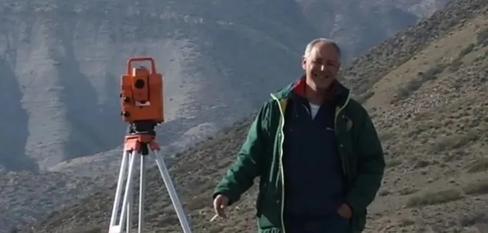 Dolor: un conocido geólogo murió tras violento choque sobre la ruta 22