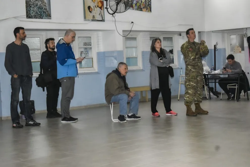 El clima electoral se vive en las escuelas, y en las calles este domingo representa un verdadero feriado