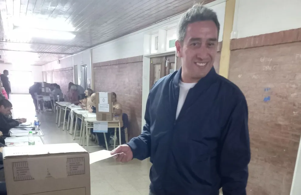 Votó el intendente electo Marcos Castro y prevé mayor participación que en las PASO