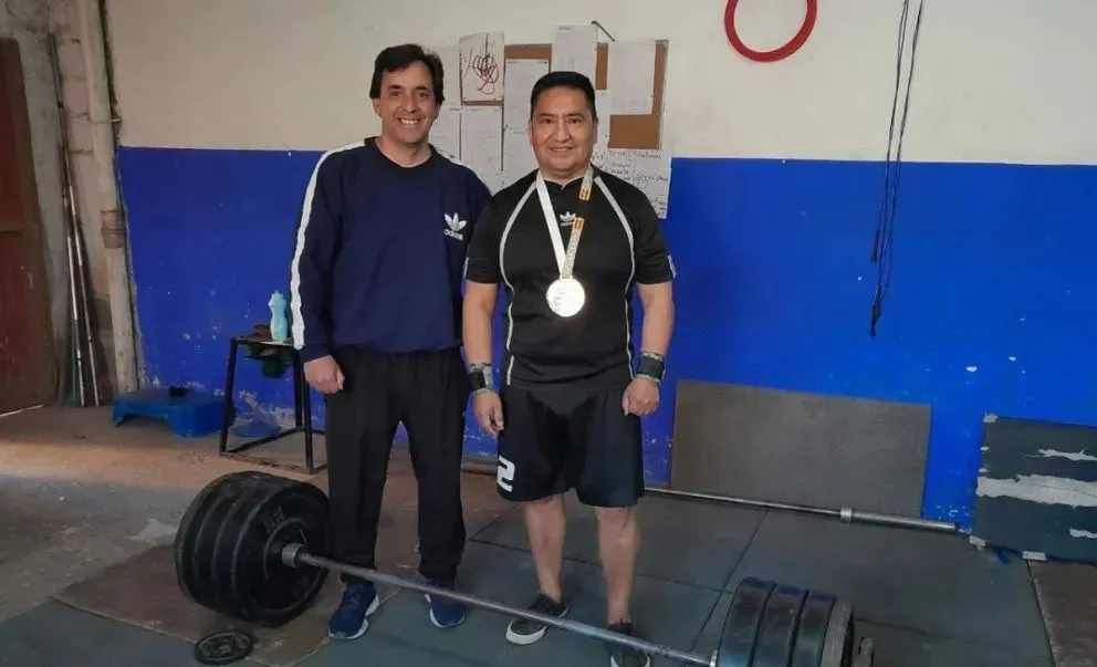 El pesista Claudio Llancapán se coronó campeón nacional en Bahía Blanca