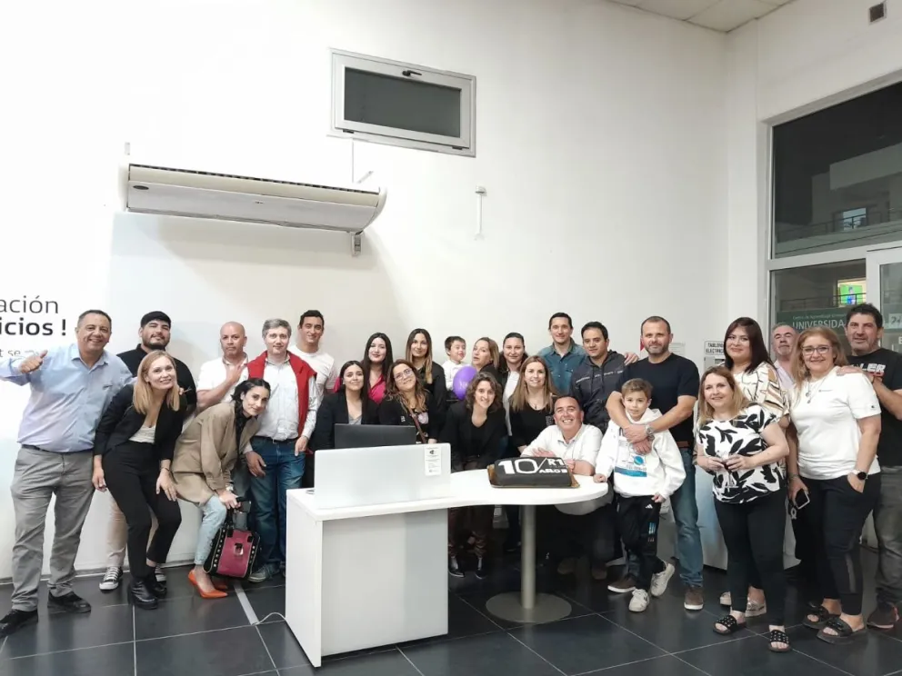 R1 Concesionario Renault celebró su décimo aniversario