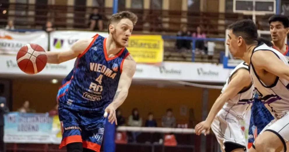 Depo Viedma vuelve a salir a escena frente a su público